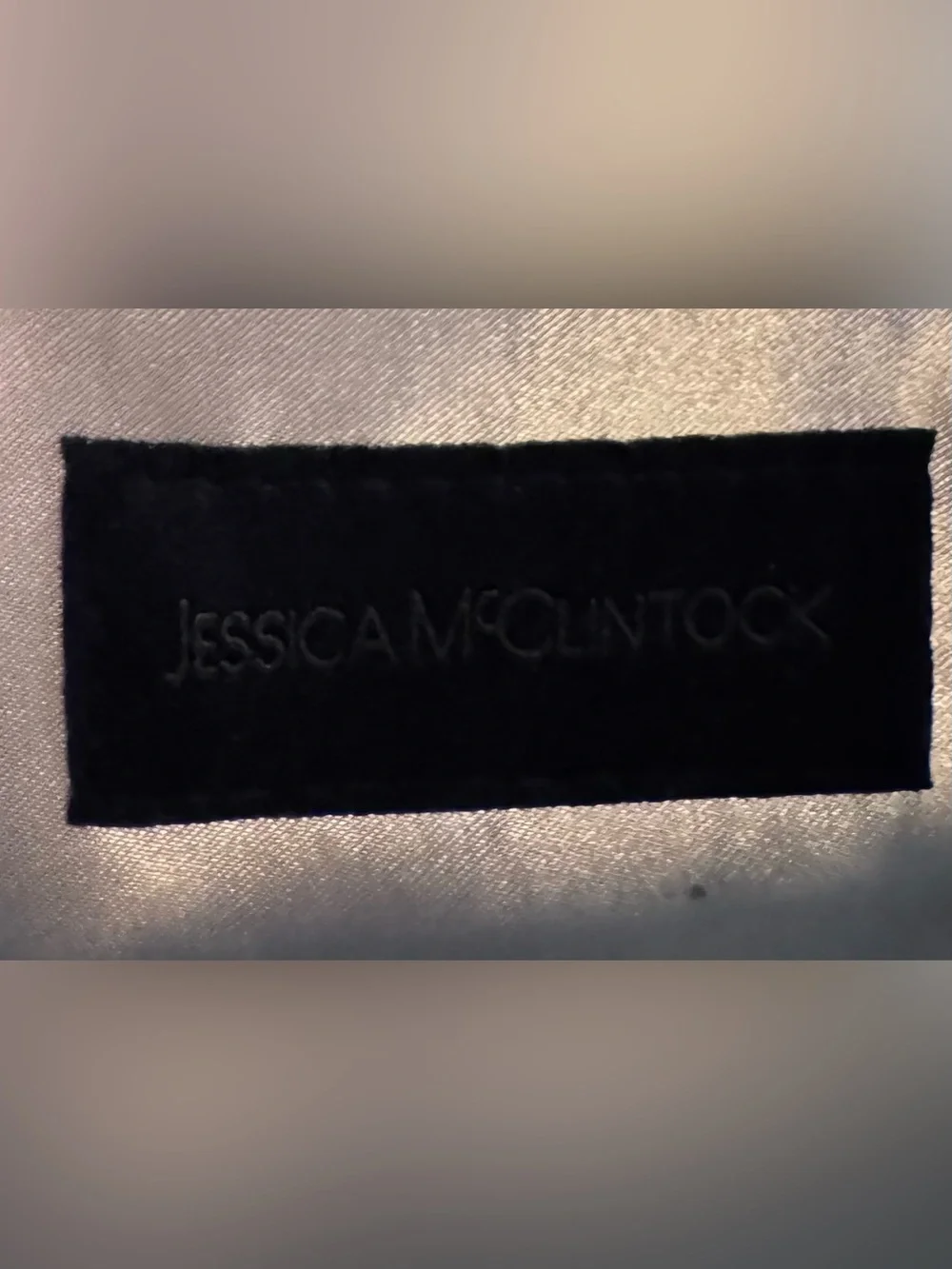 Jessica McClintock Silver Metallic Mesh Clutch w/o Strap